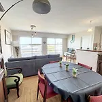 Apartmán 2 Pres De La Avec Balcon, Ascenseur, Garage Et Wi-fi Gratuit - Fr-1-361-487