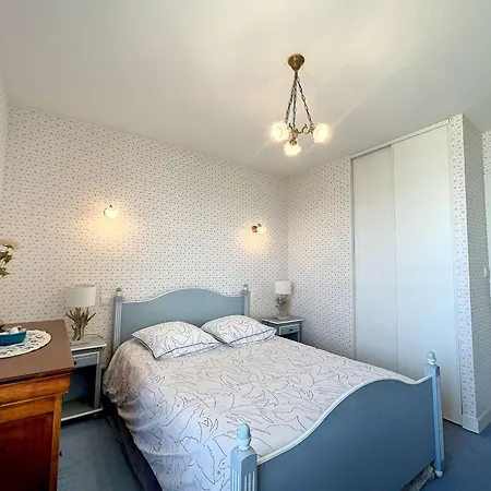 2 Pres De La Avec Balcon, Ascenseur, Garage Et Wi-fi Gratuit - Fr-1-361-487 شقة *
