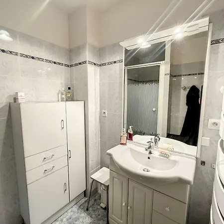 2 Pres De La Avec Balcon, Ascenseur, Garage Et Wi-fi Gratuit - Fr-1-361-487 Apartament Granville