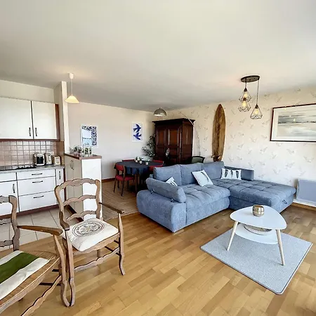Apartament 2 Pres De La Avec Balcon, Ascenseur, Garage Et Wi-fi Gratuit - Fr-1-361-487 Granville