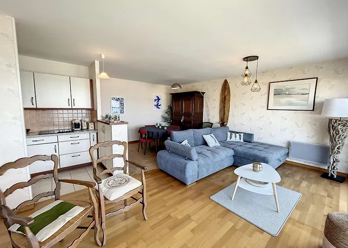 Apartman 2 Pres De La Avec Balcon, Ascenseur, Garage Et Wi-fi Gratuit - Fr-1-361-487 Granville